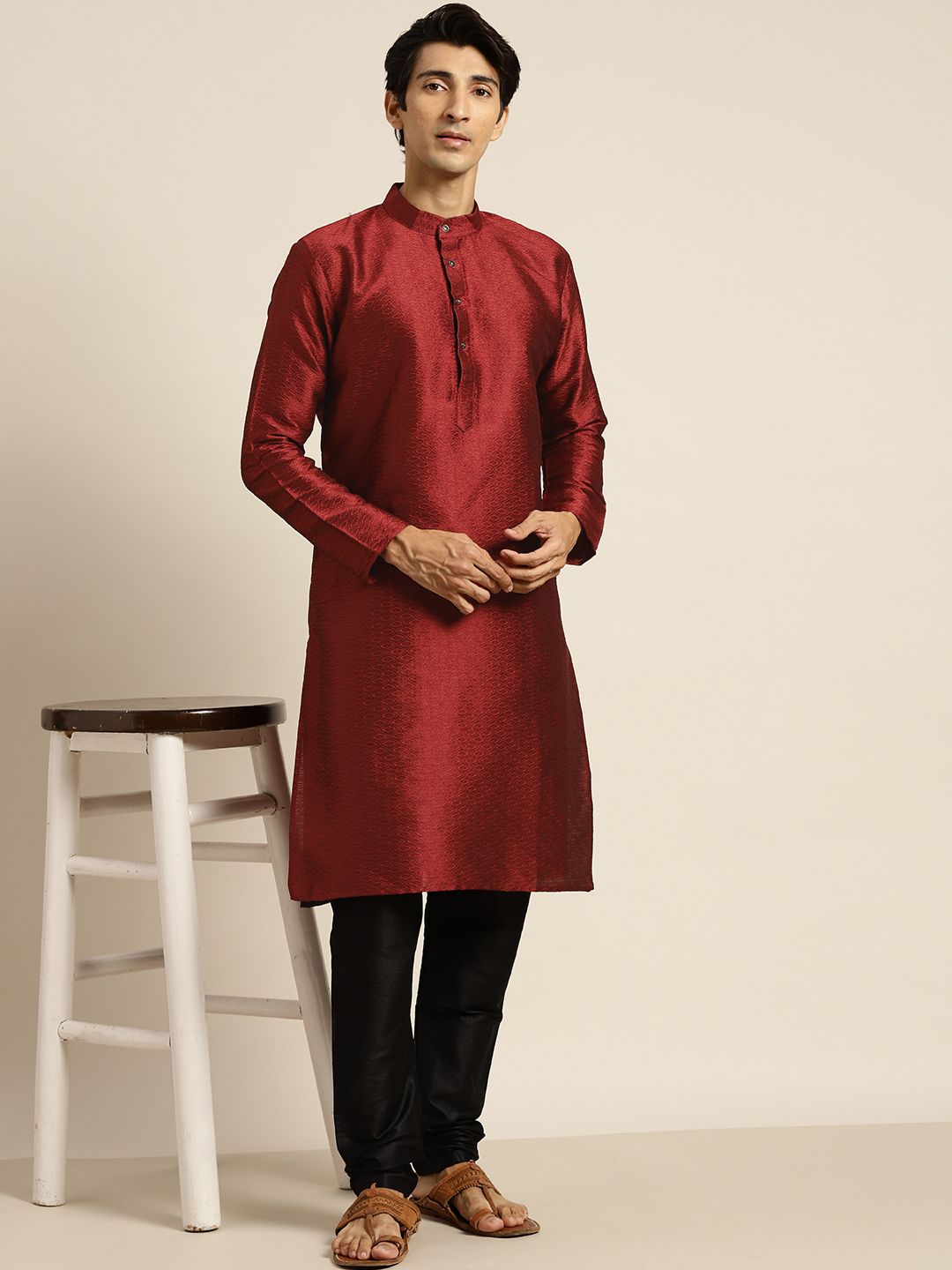 SOJANYA Men Maroon Woven Design Kurta