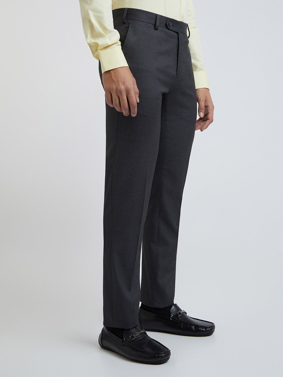 Raymond Men Solid Slim Fit Formal Trousers