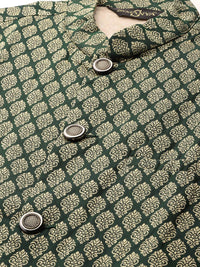 SOJANYA Men Maroon & Green Kurta with Churidar