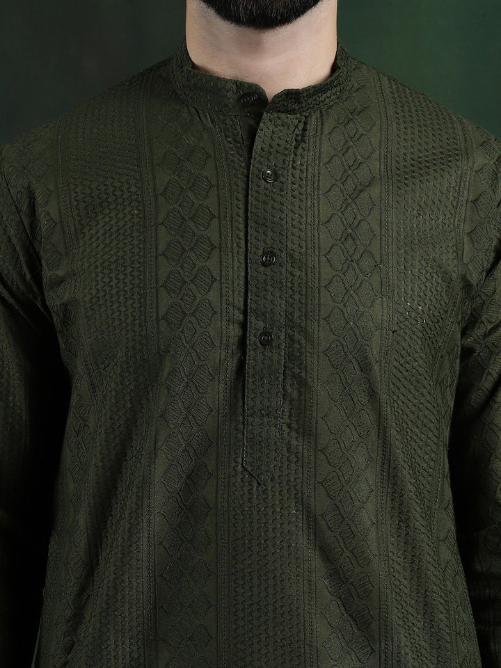 SOJANYA Ethnic Motifs Embroidered Mandarin Collar Thread Work Cotton Straight Kurta