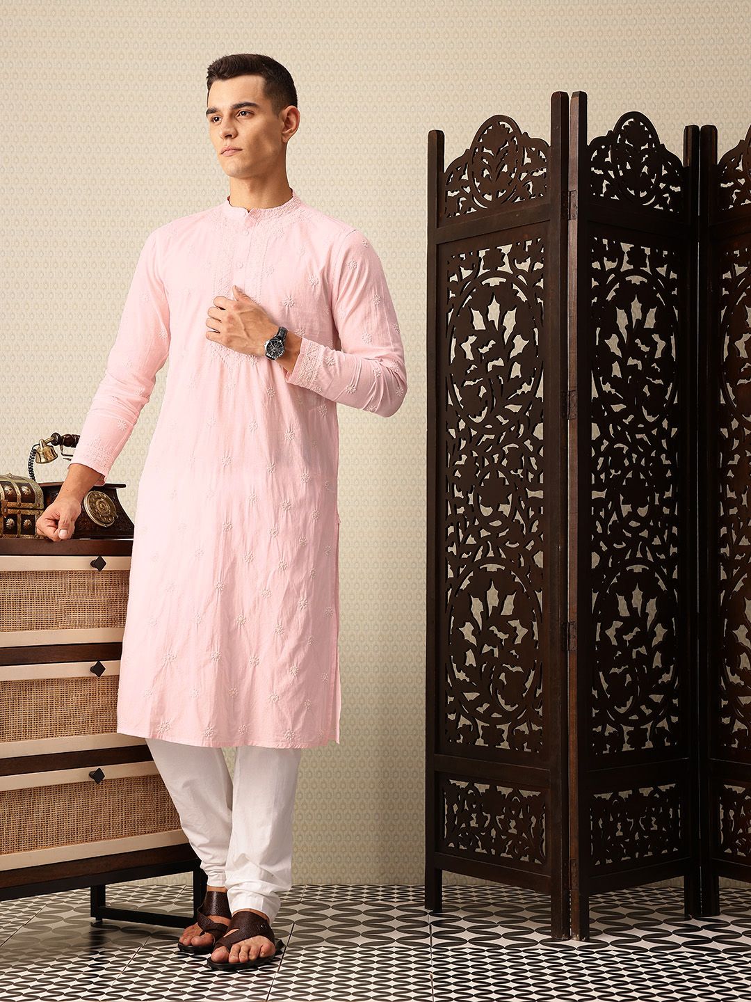 House of Pataudi Floral Embroidered Pure Cotton Jashn Kurta