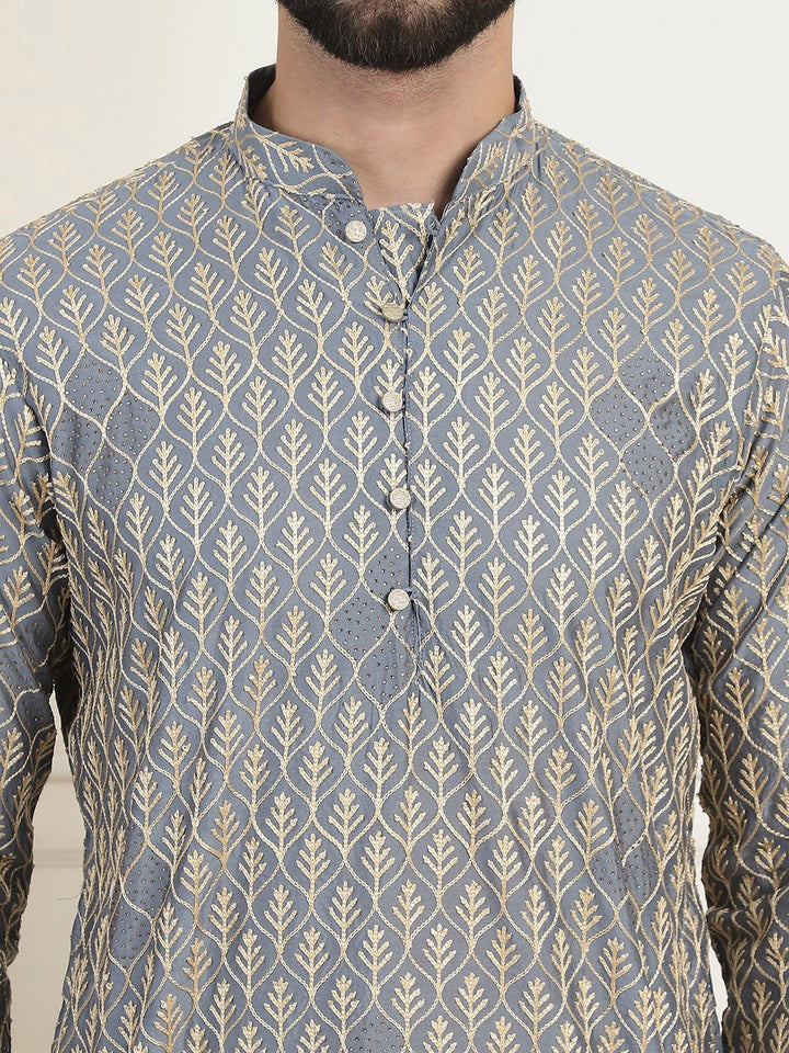 SOJANYA Floral Embroidered Mandarin Collar Pure Cotton Straight Kurta