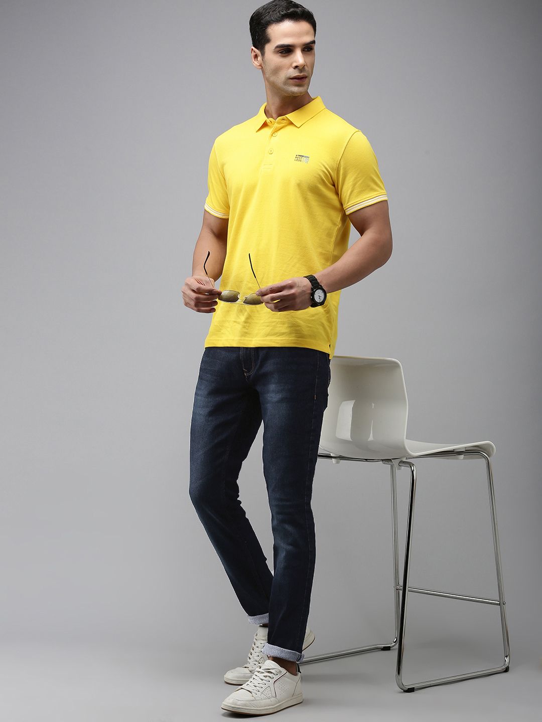 SPYKAR Men Slim Fit Low-Rise Light Fade Stretchable Jeans