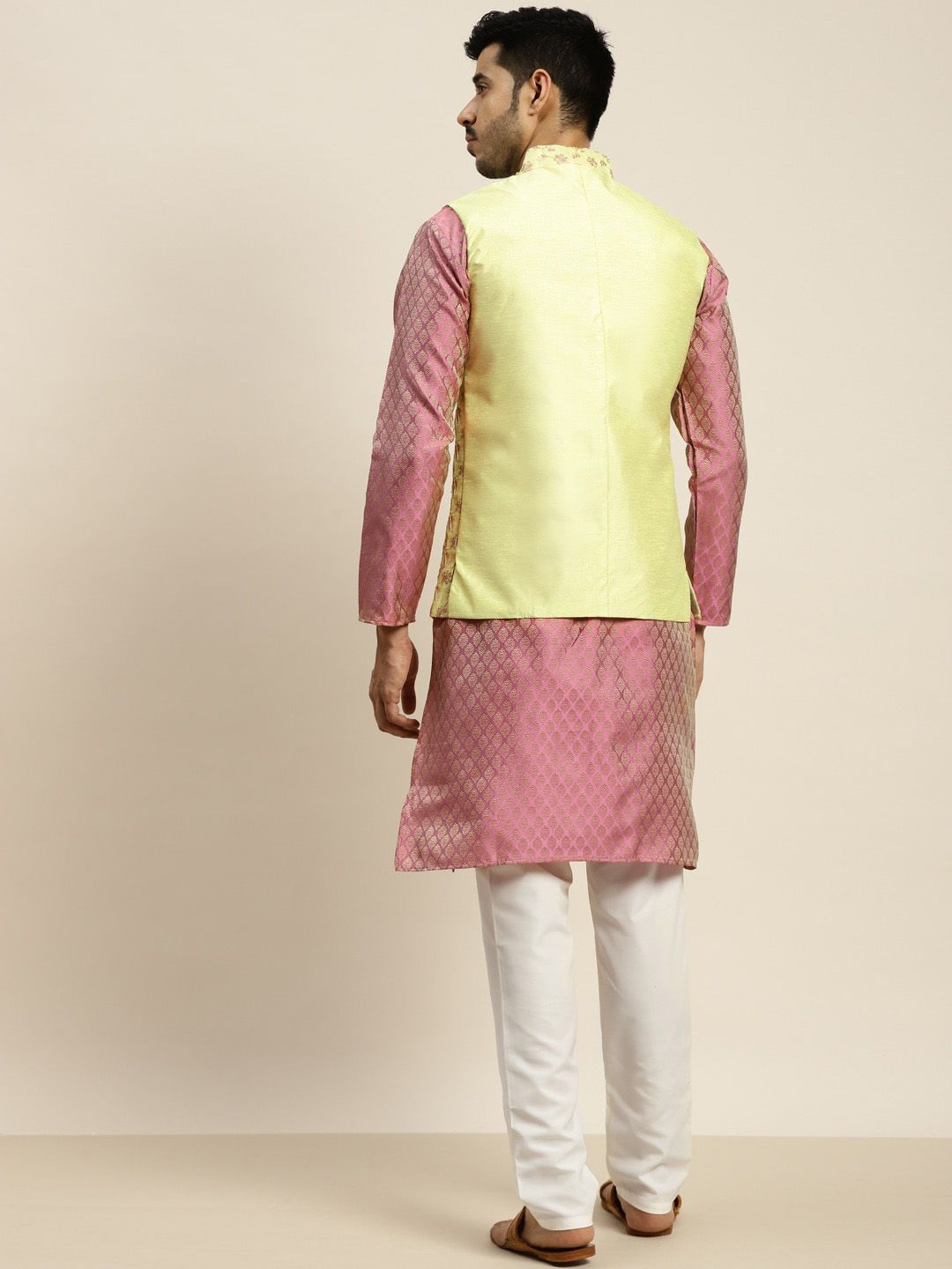 SOJANYA Ethnic Motifs Woven Design Mandarin Collar Kurta With Pyjamas & Nehru Jacket