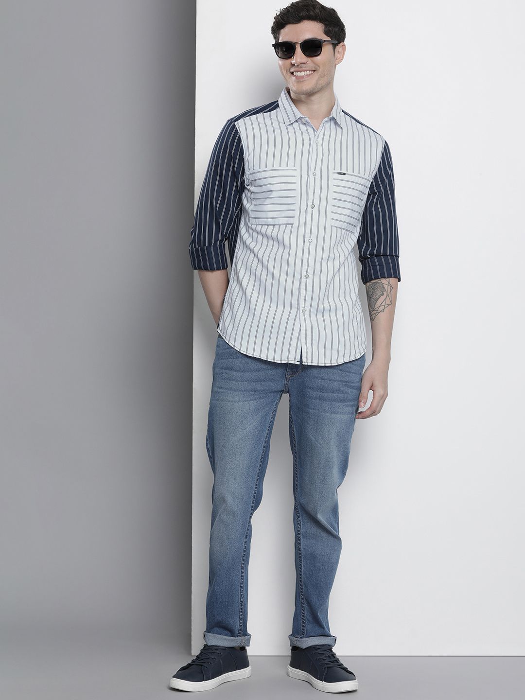 The Indian Garage Co Men Slim Fit Opaque Striped Cotton Casual Shirt