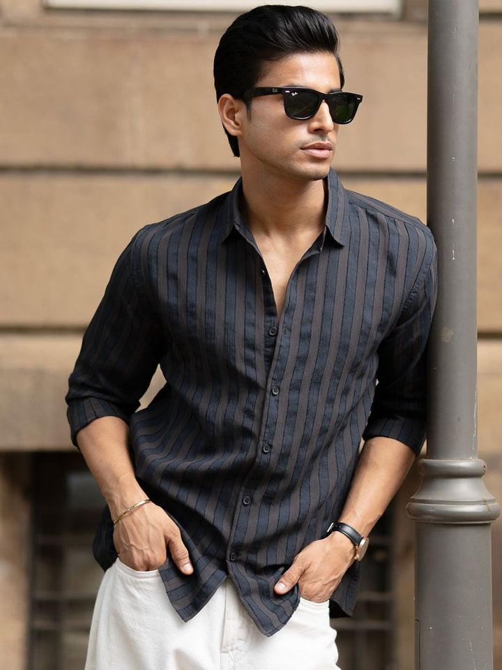 Powerlook Men Vertical Striped Spread Collar Casual Shirt