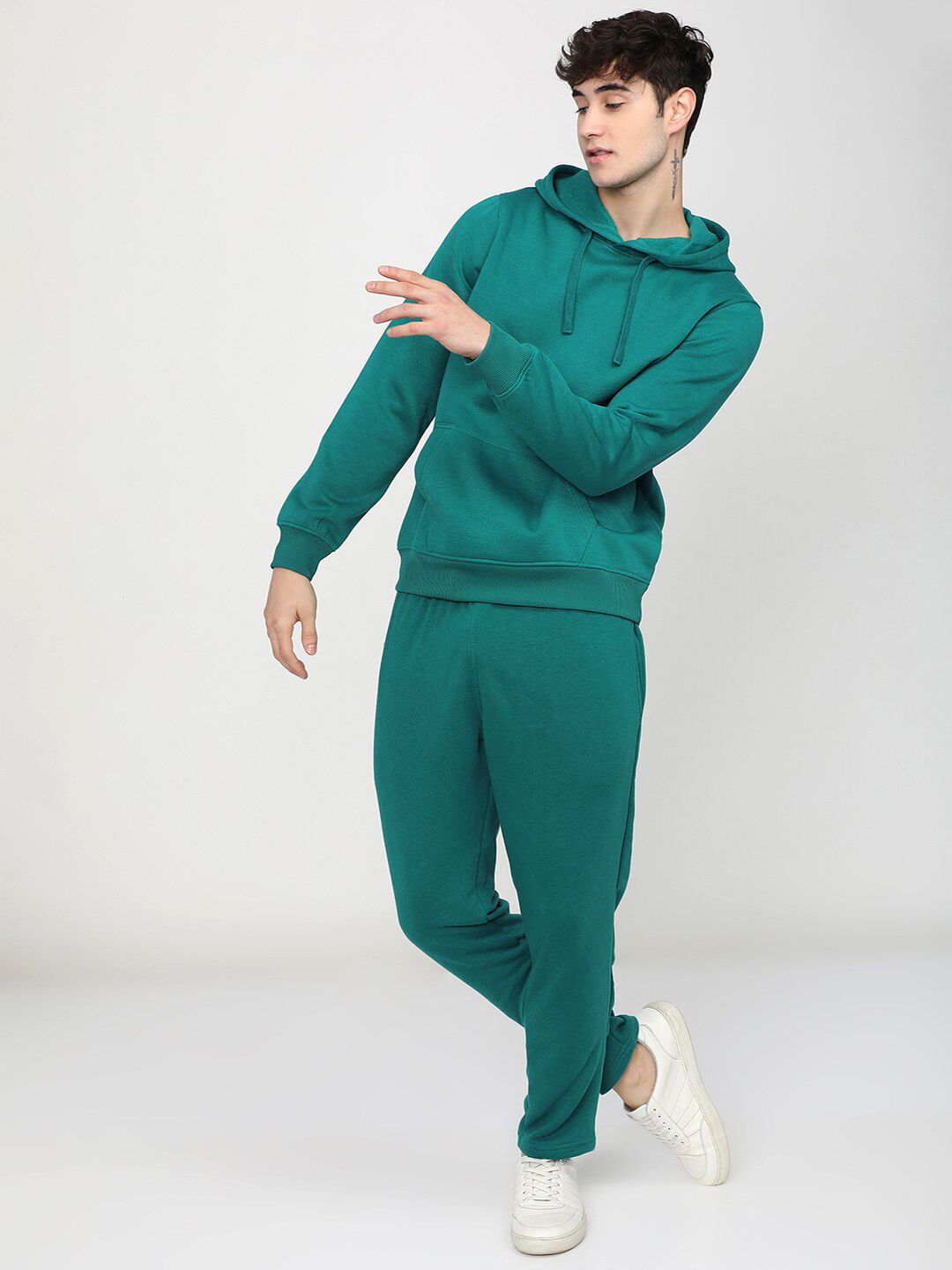 HIGHLANDER Men Green Sweatshirt