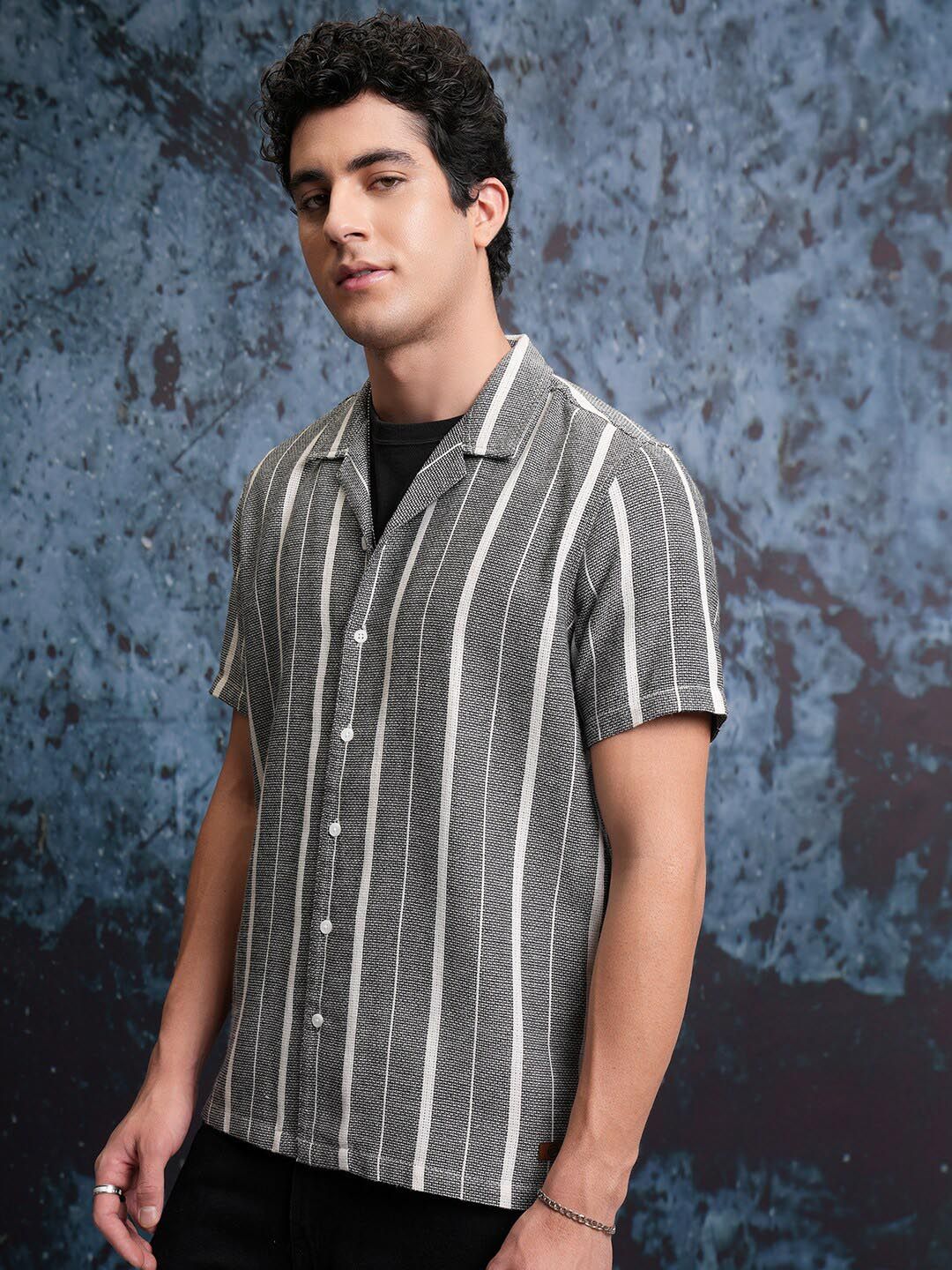 LOCOMOTIVE Premium Mock Lino Dobby Textured Striper Camp Collar Shirt