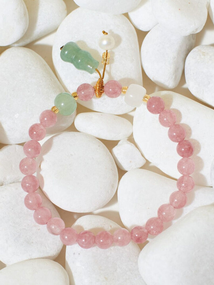 Gelang kristal wanita asin