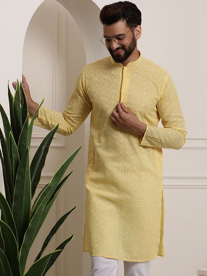 Anug by SOJANYA Men Yellow Embroidered Thread Work Mandarin Collar Kurta