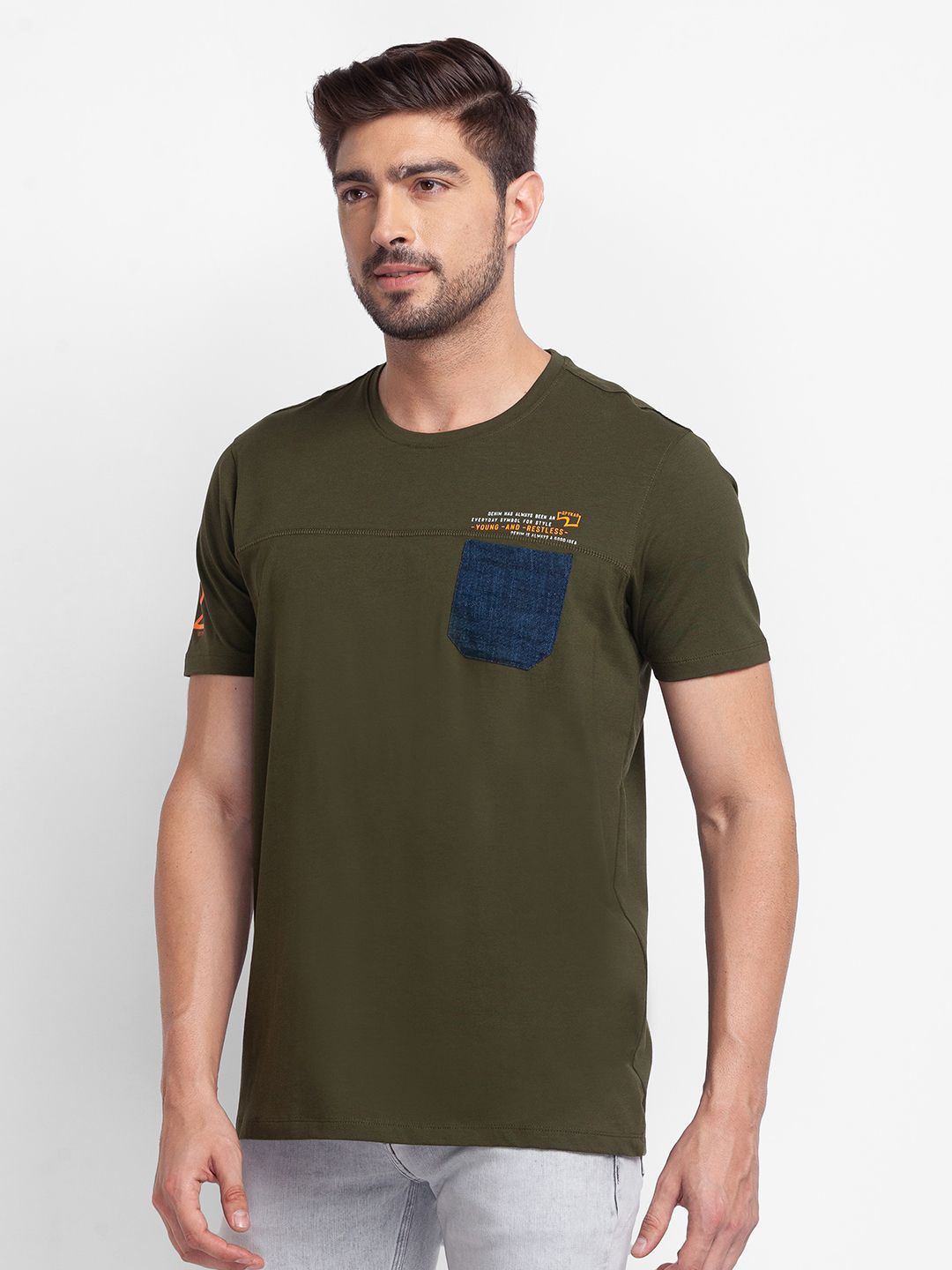 SPYKAR Typography Printed Slim Fit Casual Pocket T-shirt