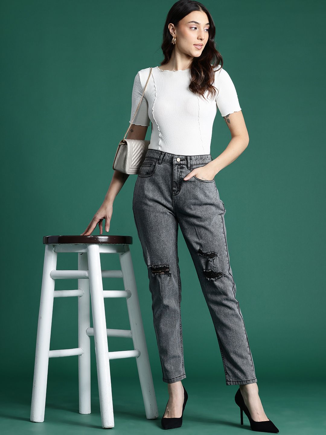 DressBerry Women Boyfriend Fit Mildly Distressed Light Fade Stretchable Jeans