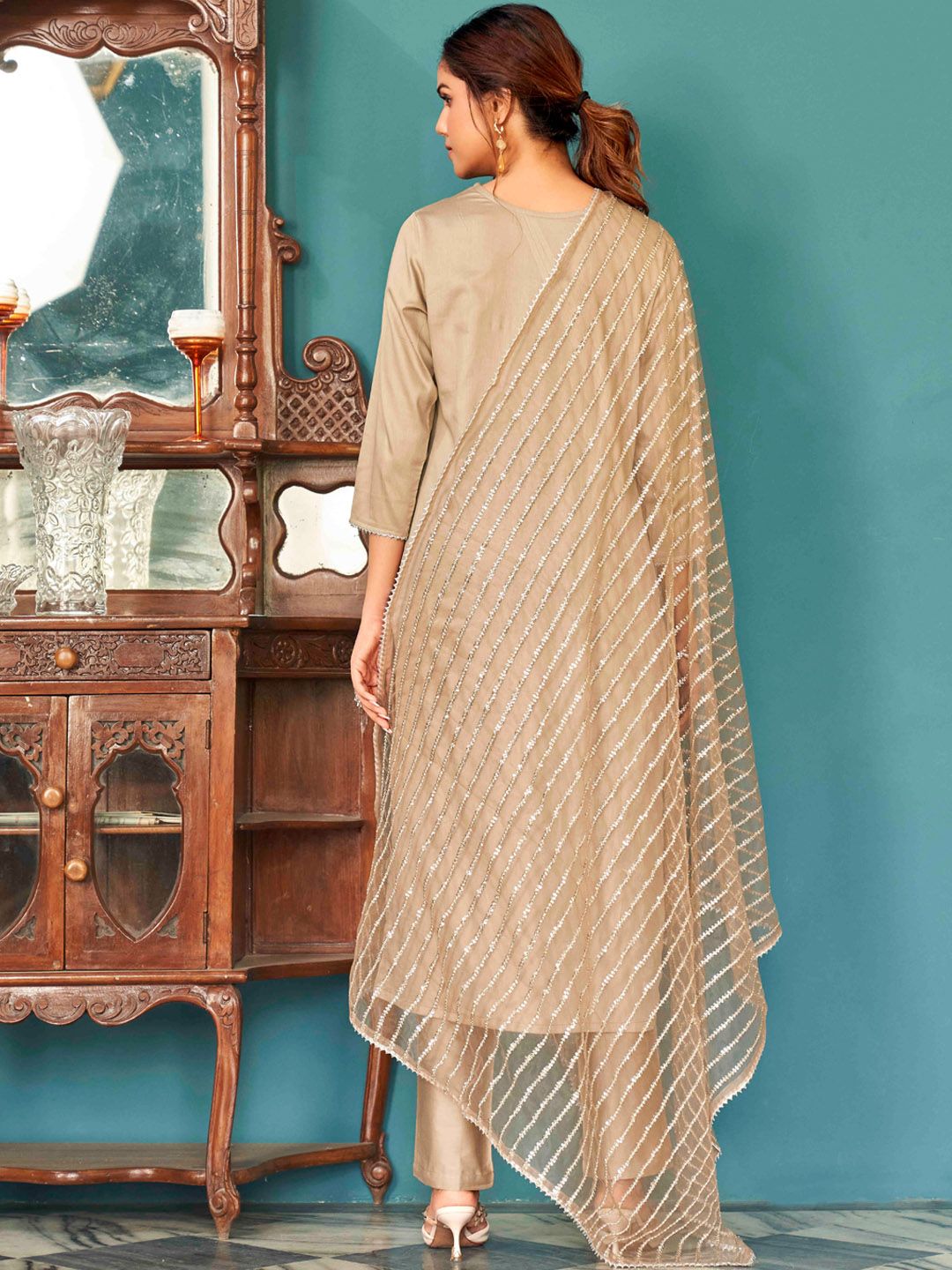 Tikhi Imli V-Neck Pure Cotton Straight Kurta & Trousers With Dupatta