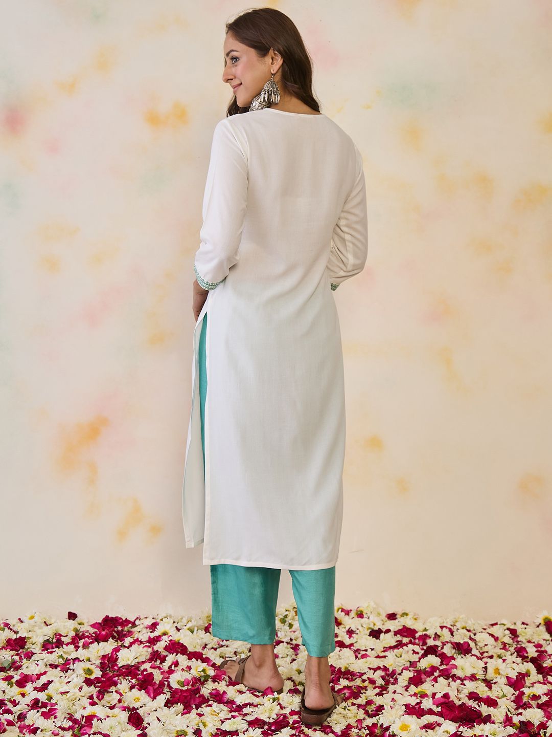 Indo Era Women Geometric Embroidered Thread Work Floral Kurta