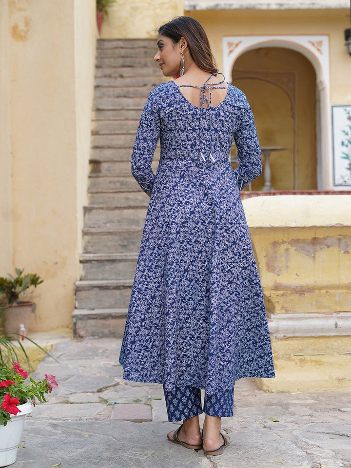 KALINI Floral Printed Gotta Patti Pure Cotton Kurta with Trousers & With Dupatta