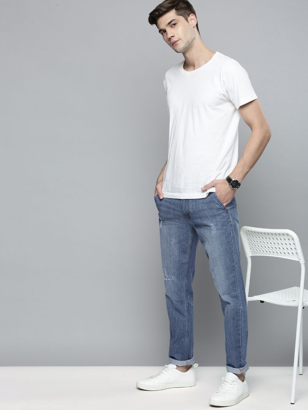The Indian Garage Co Men Blue Slim Fit Light Fade Stretchable Jeans