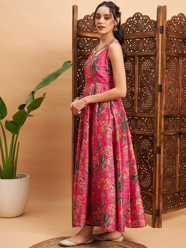 Shae by SASSAFRAS Pink & Green Floral Printed Pleated Anarkali Kurta