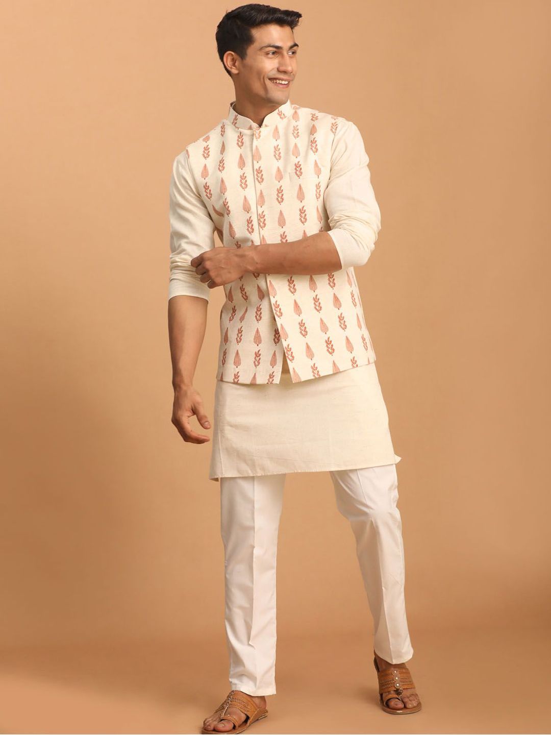 VASTRAMAY Men Regular Pure Cotton Kurta & Pyjamas With Nehru Jacket