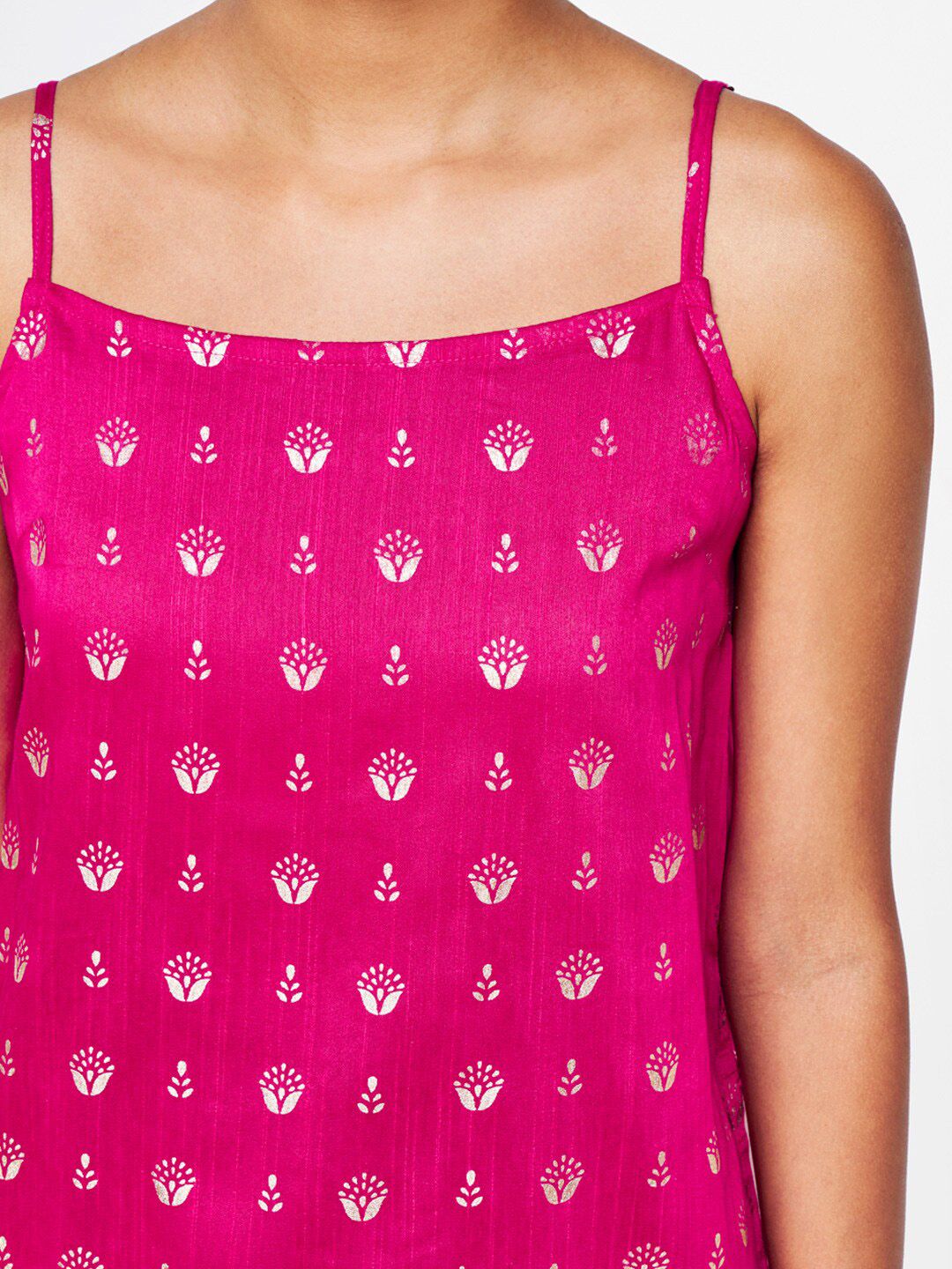 Global Desi Floral Printed Thread Work Kurta