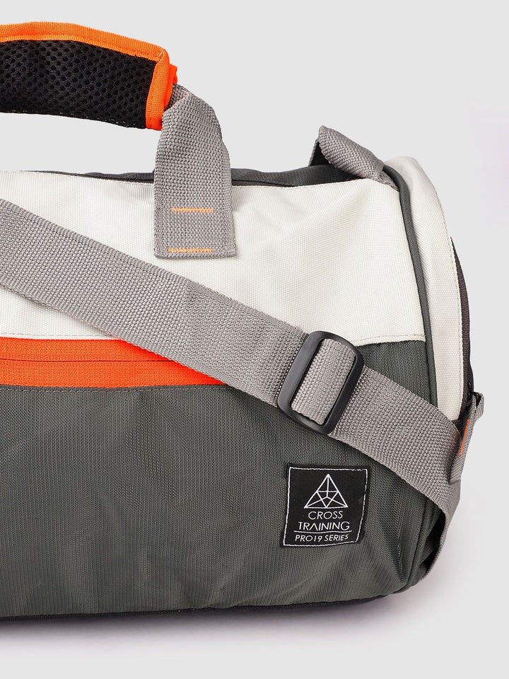 Gear Colourblocked Duffel Bag -  28.7 L