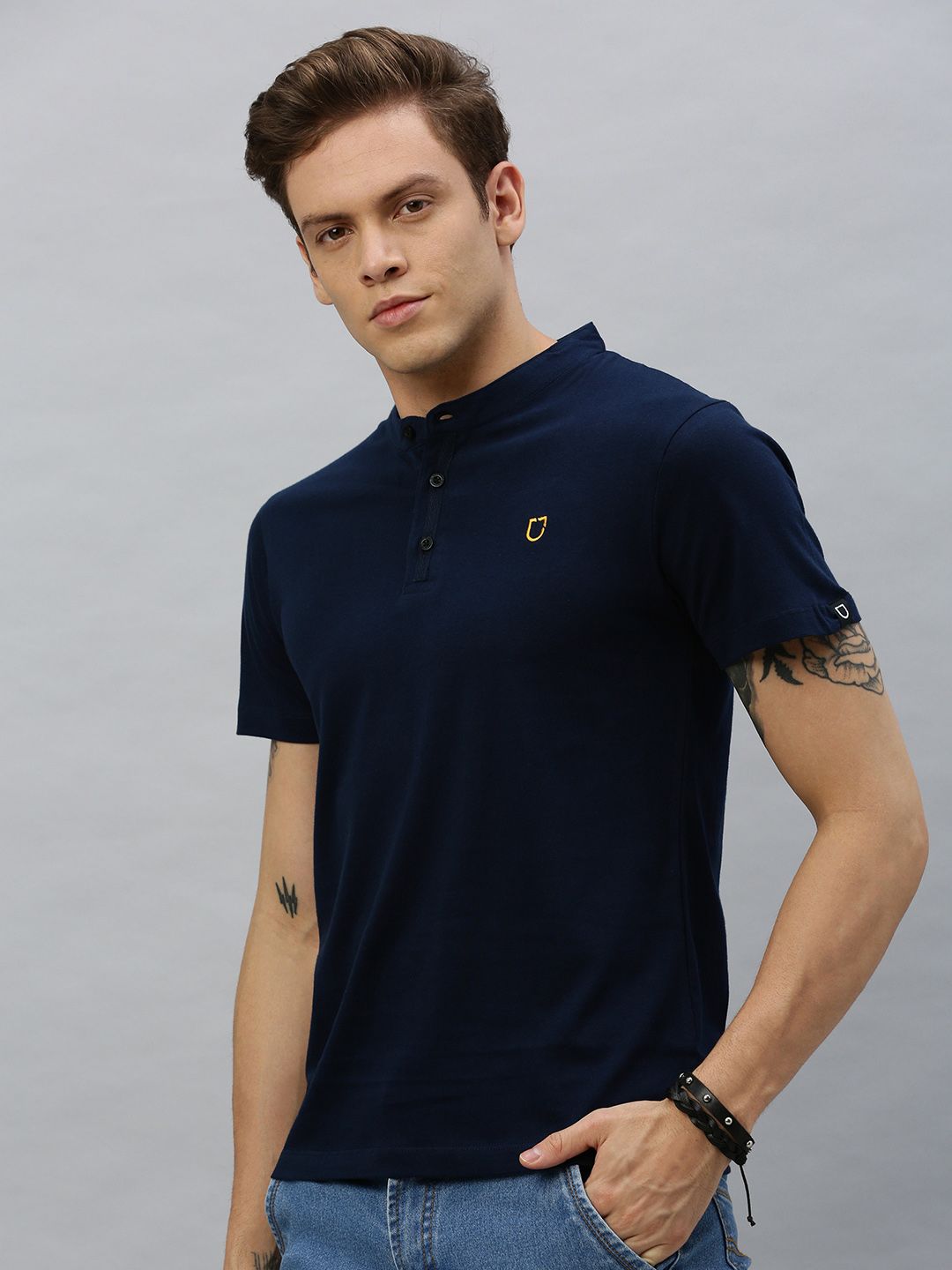 Urbano Fashion Men Navy Blue Solid Mandarin Collar Pure Cotton T-shirt