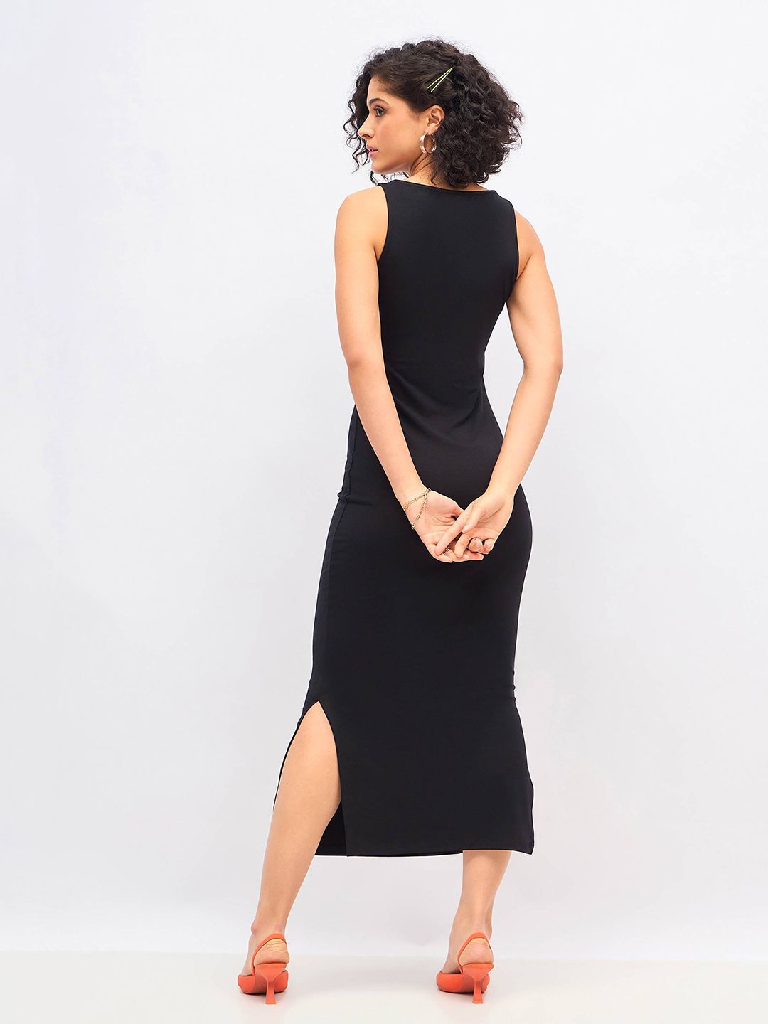 SASSAFRAS Black Bodycon Midi Dress