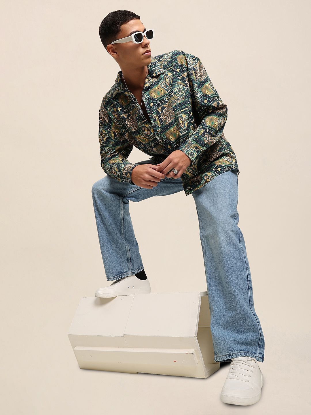 Bene Kleed Men Abstract Printed Opaque Oversize Casual Shirt