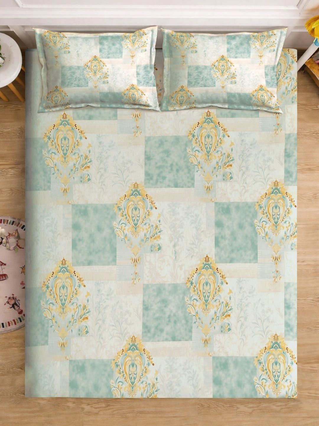Moda Rapido X KLOTTHE Green & Gold-Toned Geometric 400 TC King Bedsheet with 2 Pillow Covers