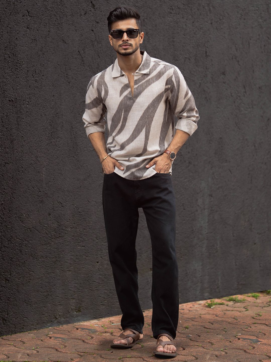 Powerlook Men Spread Collar Abstract Printed Casual Shirt
