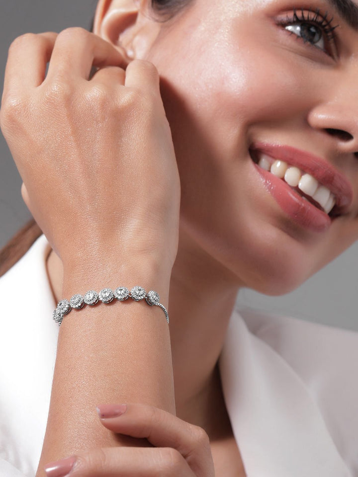 Rubans Rhodium bersalut Zirconia Kubik yang disusun gelang laras premium