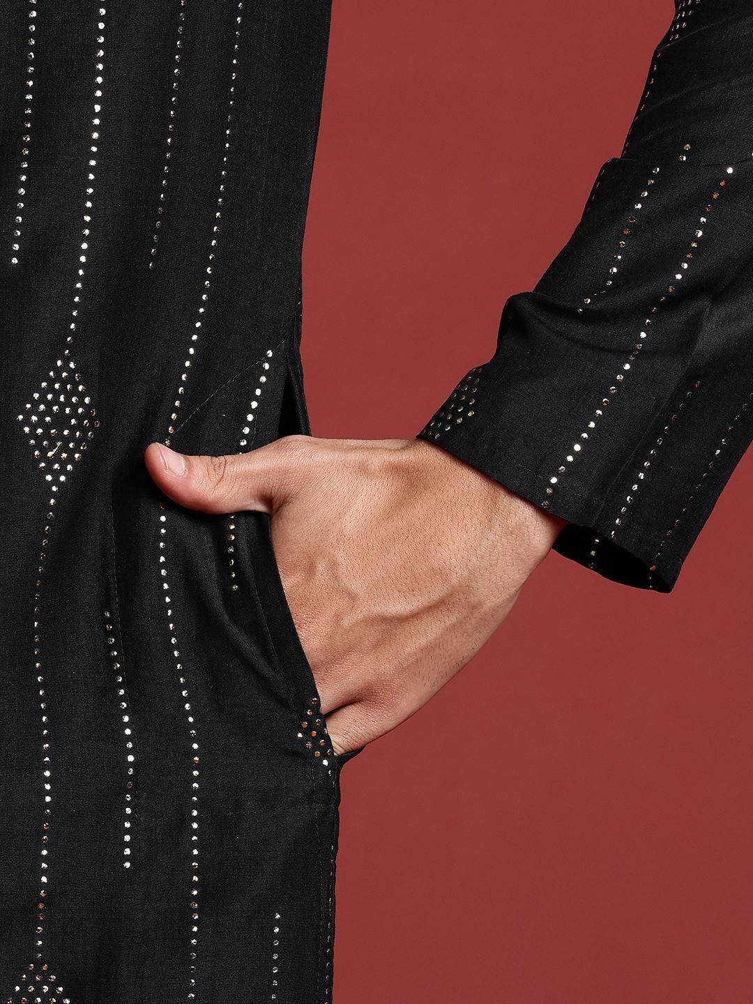 Anouk Embellished Mukaish Kurta