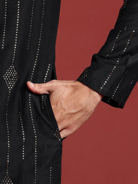 Anouk Embellished Mukaish Kurta