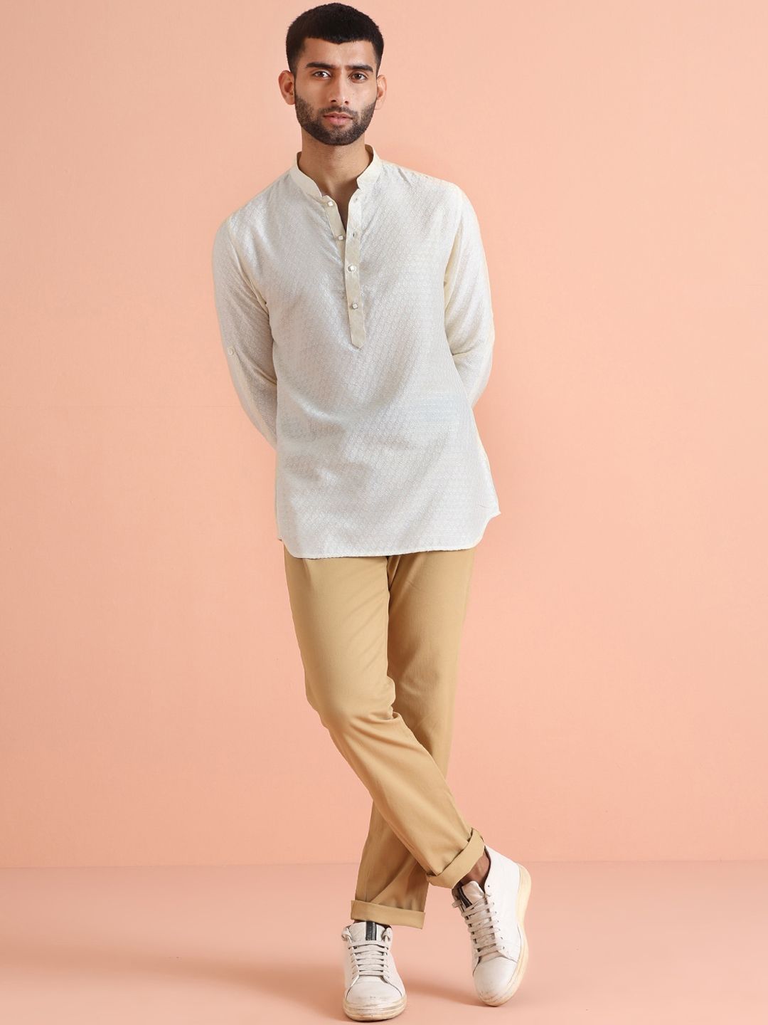 KISAH Men Embroidered Thread Work Short Kurta
