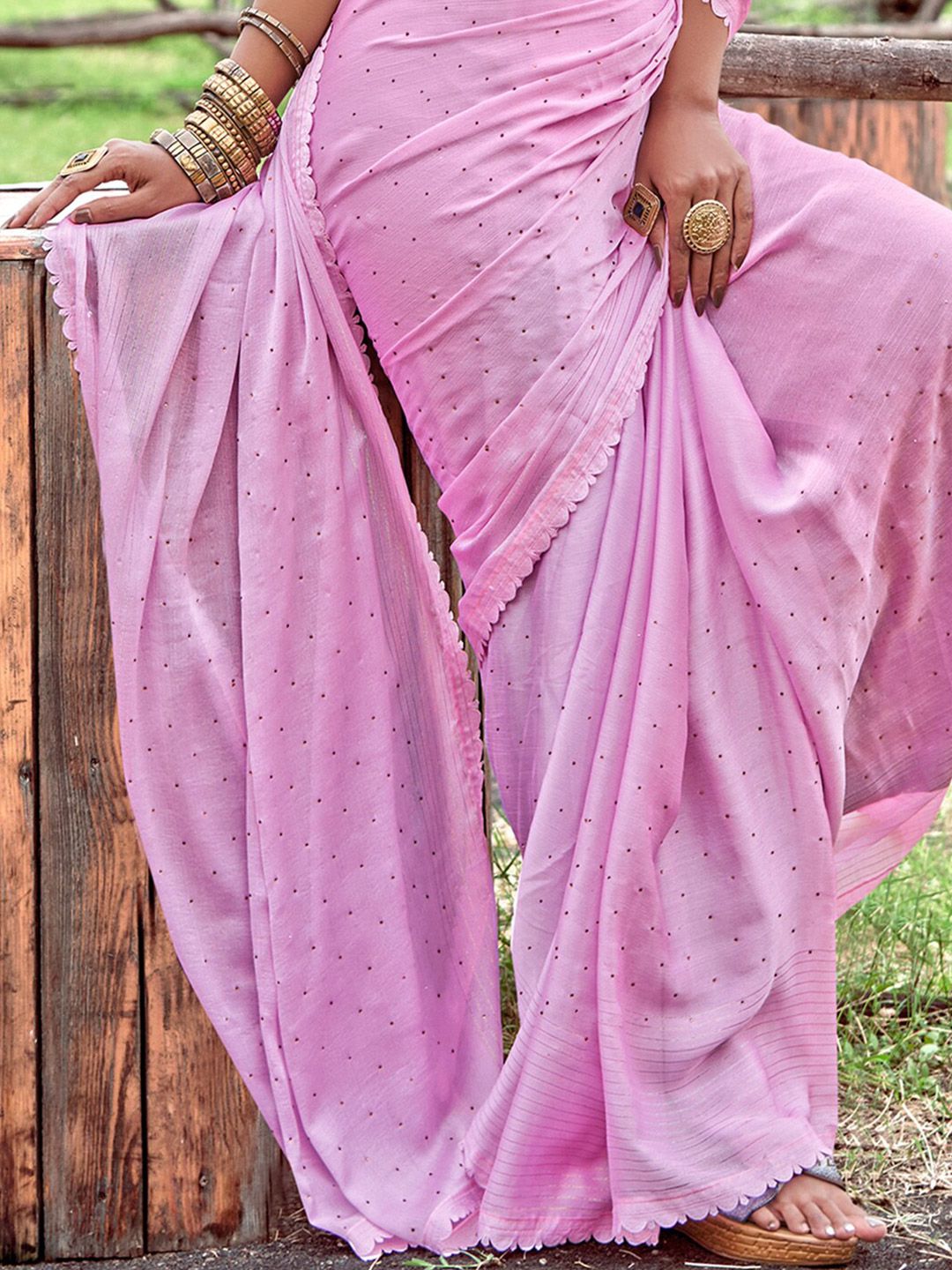Saree mall Embellished Poly Chiffon Sarees