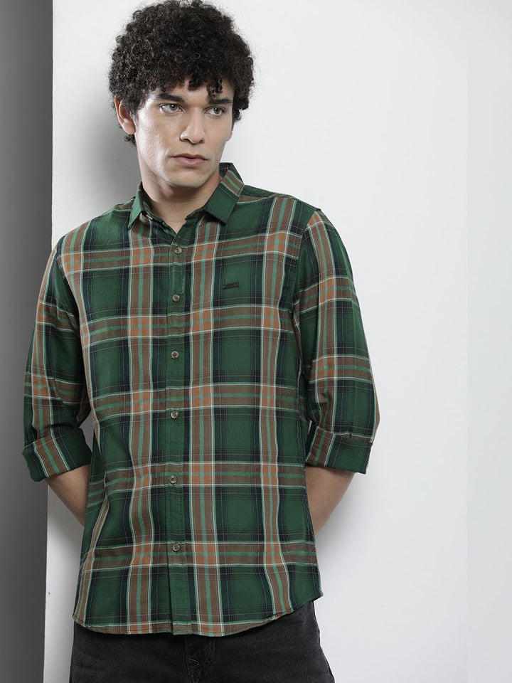 The Indian Garage Co Men Green & Beige Tartan Checks Checked Casual Shirt