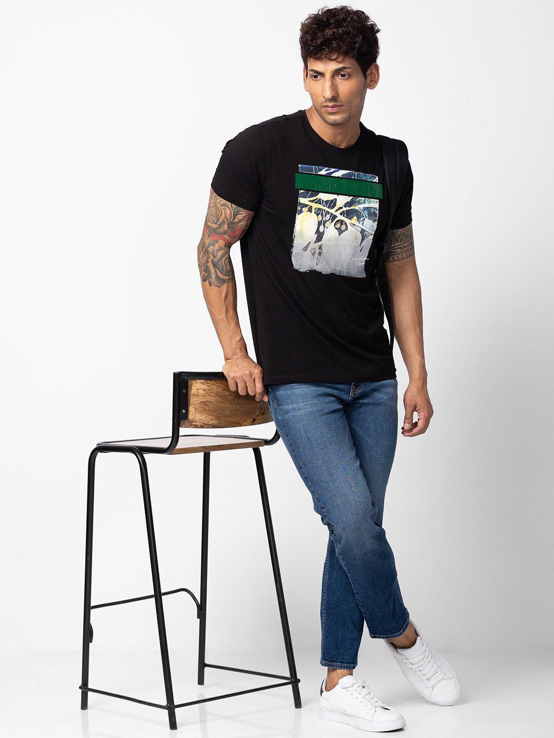 SPYKAR Men Printed Slim Fit Cotton T-shirt
