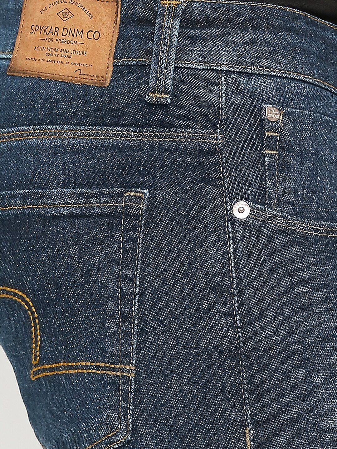 SPYKAR Men Low-Rise Heavy Fade Whiskers & Chevrons Slim Fit Jeans