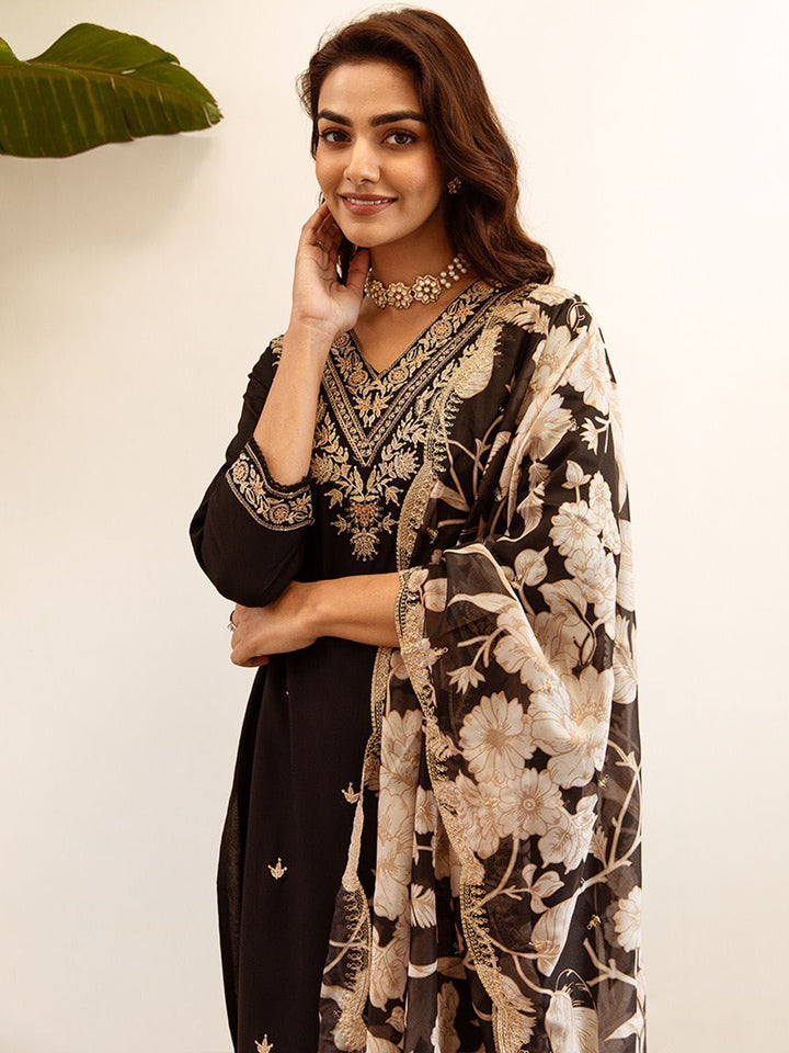 Indo Era Ethnic Motifs Embroidered Regular Thread Work Kurta with Salwar & Dupatta