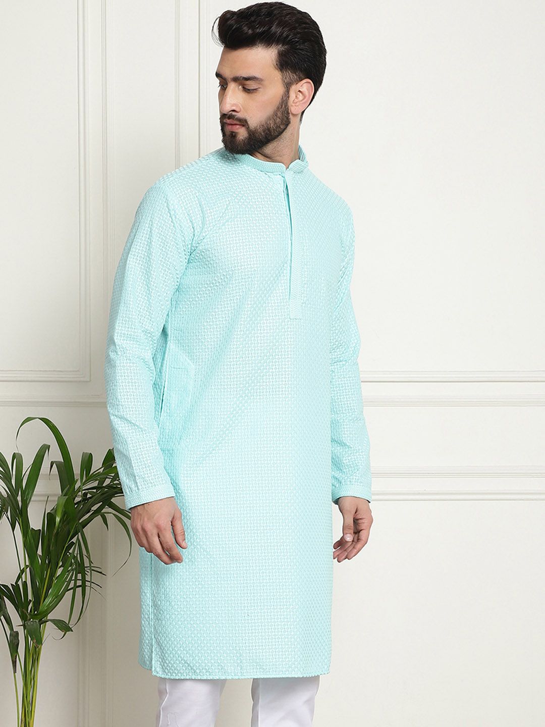 SOJANYA Geometric Embroidered Pure Cotton Straight Kurta