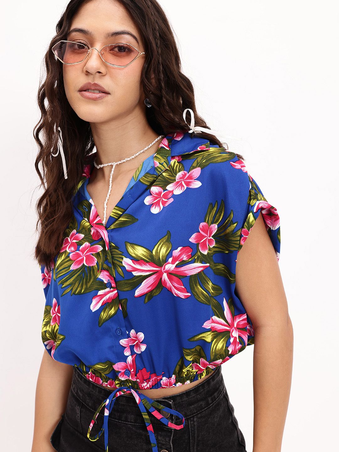 DressBerry Bouquet of Style Floral Printed Boxy Shirt Style Crop Top