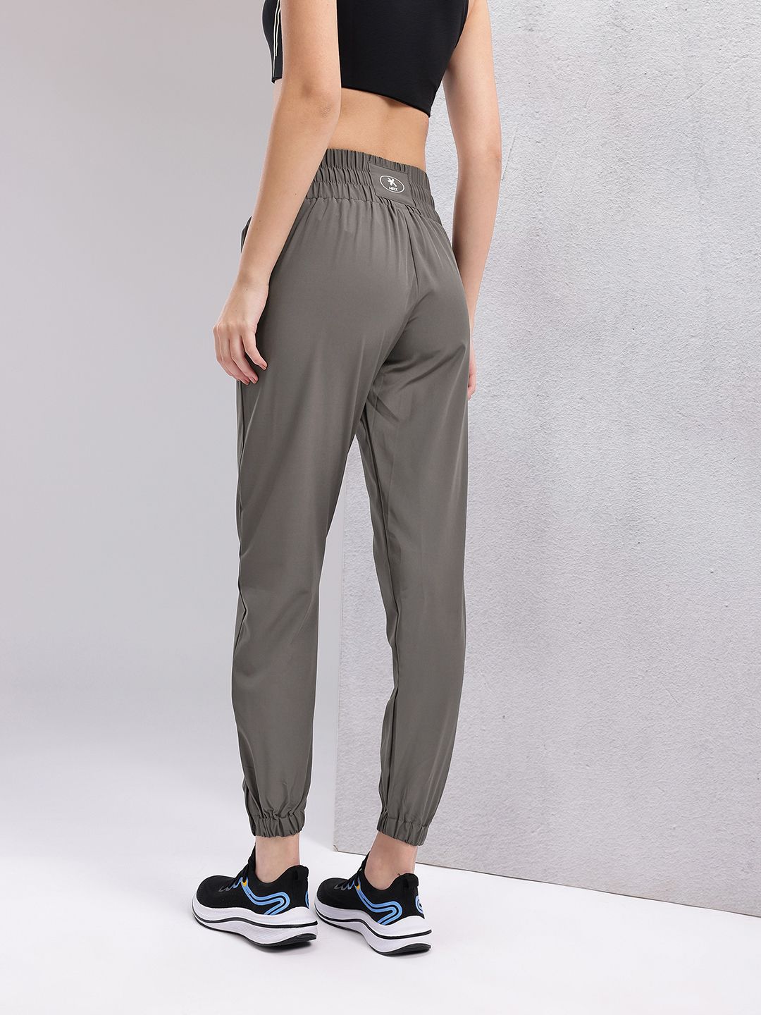 HRX by Hrithik Roshan Women High Waist Rapid-Dry Training Joggers