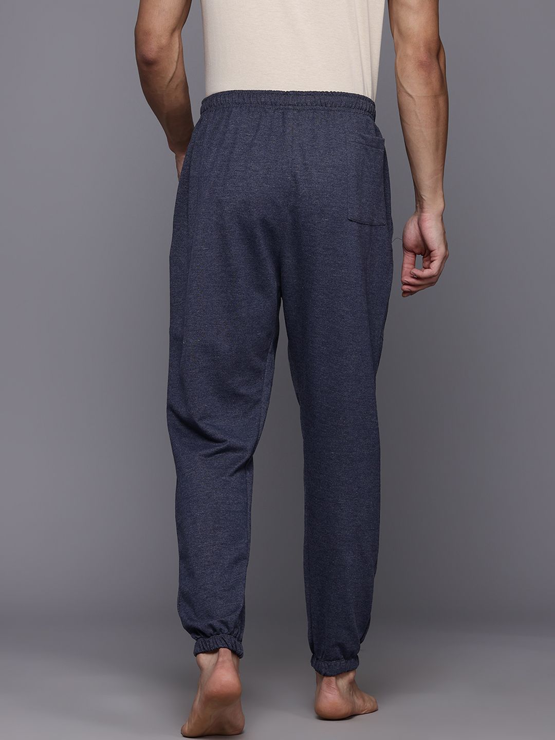 HRX by Hrithik Roshan Men Mid-Rise Regular Fit Yoga Joggers