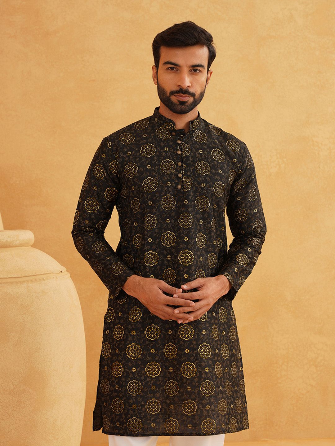 SOJANYA Men Black & Brown Ethnic Motifs Printed Kurta