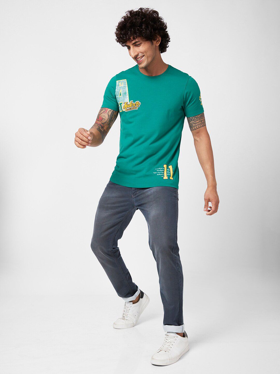 SPYKAR Typography Printed Slim Fit T-shirt