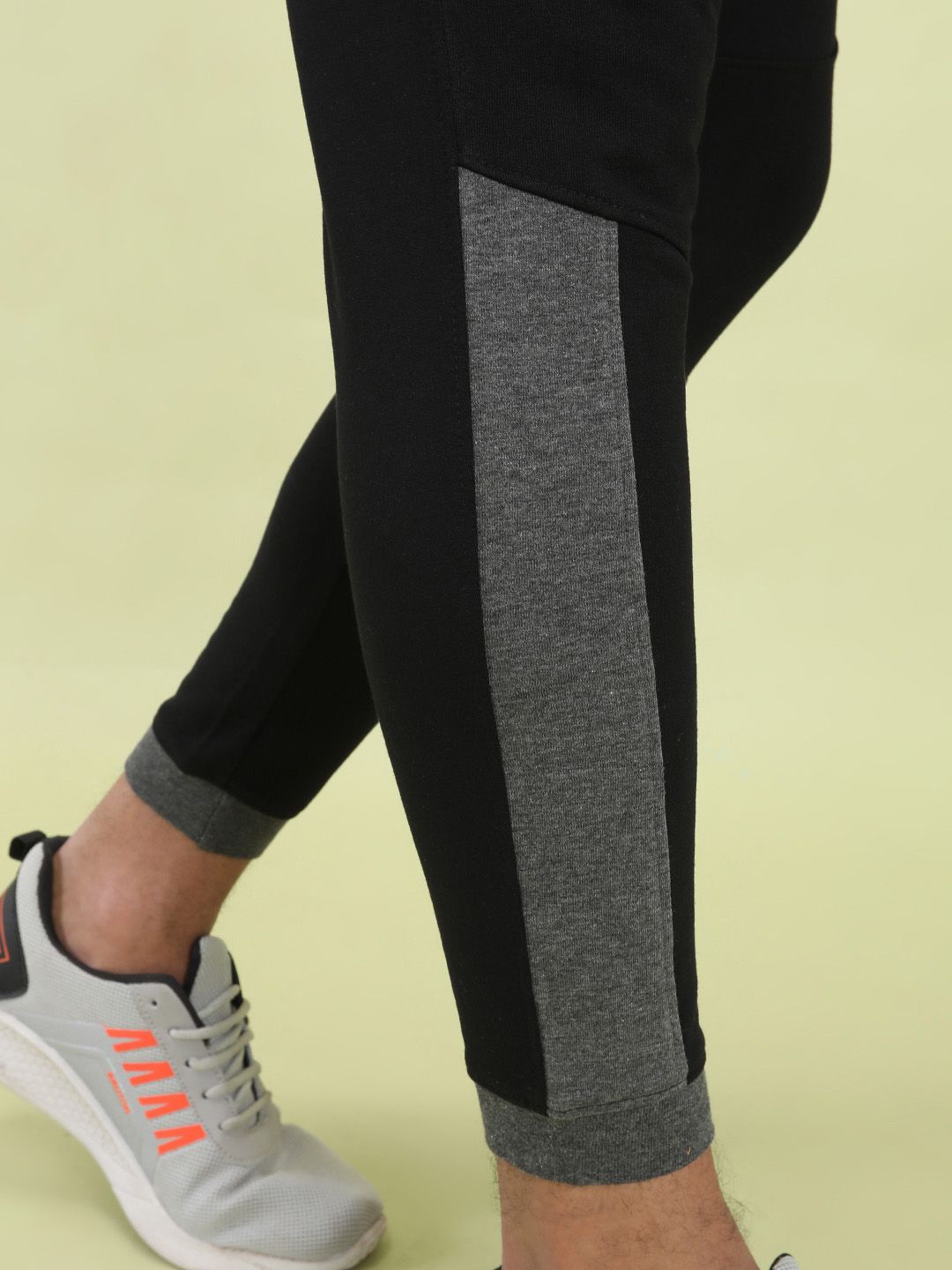 The Indian Garage Co Men Black Solid Joggers with Colorblocked Detail