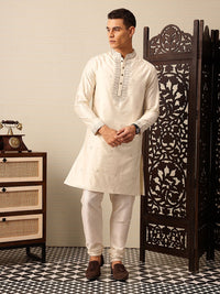 House of Pataudi Floral Yoke Design Mandarin Collar Sequinned Jashn Kurta