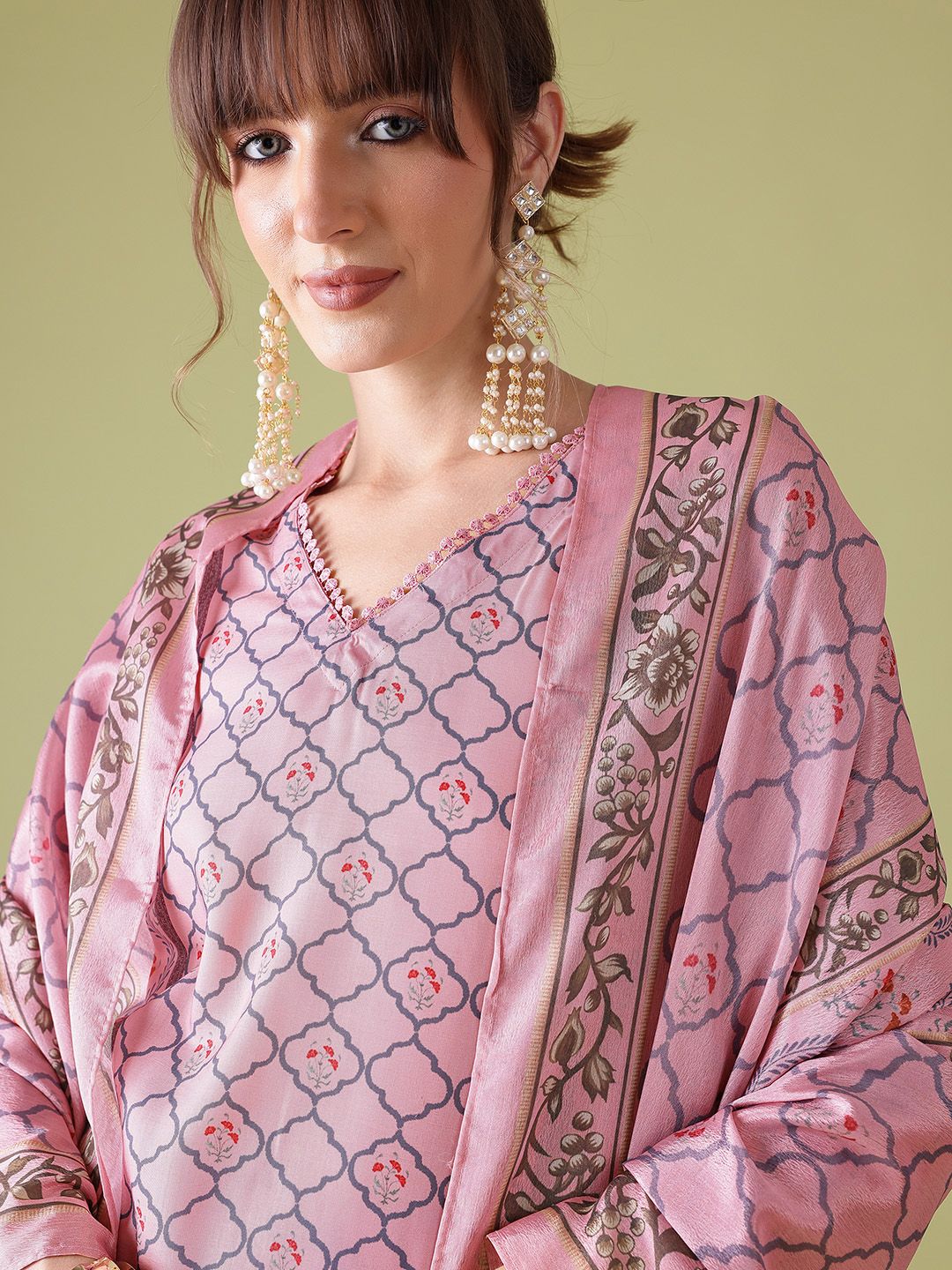 Anouk Women Floral Printed Regular Kurta with Trousers & With Dupatta with Lace Detail
