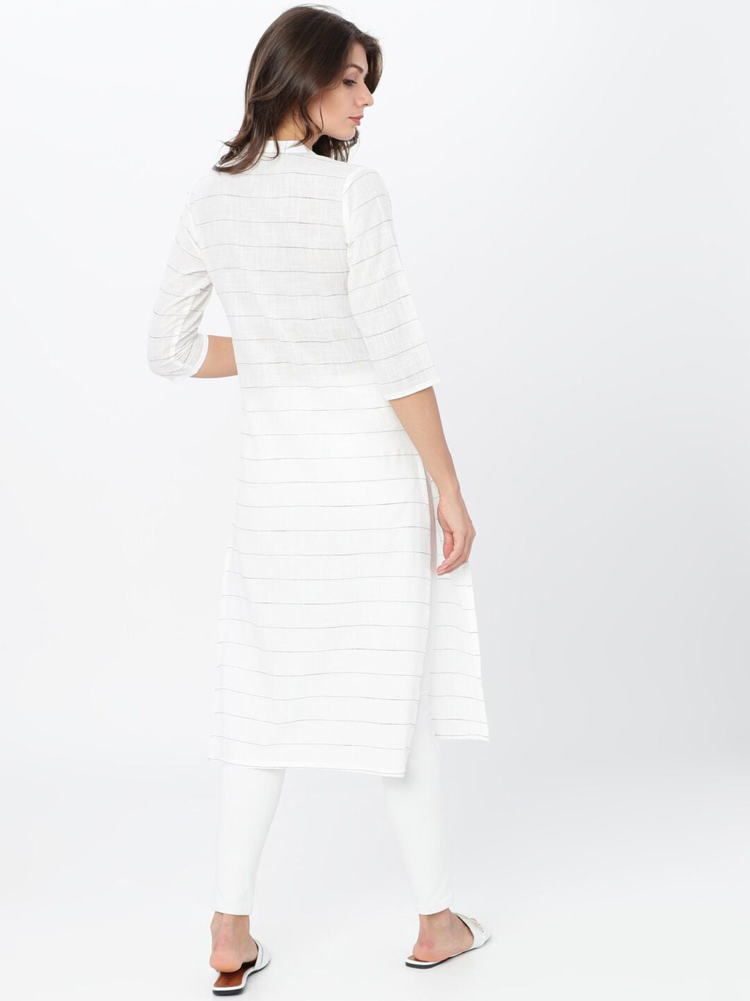 Vishudh Women Off-White & Black Solid Straight Kurta