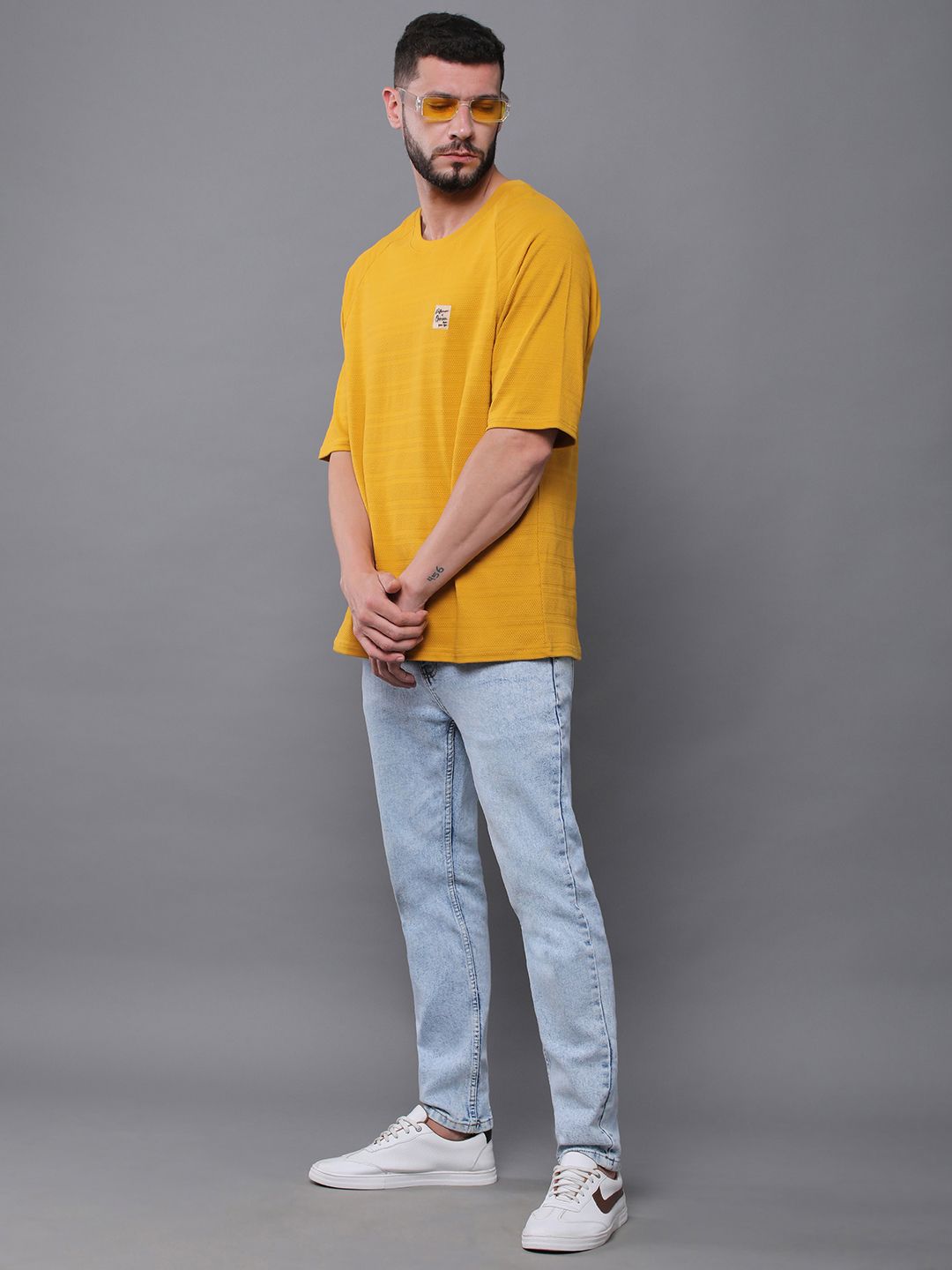 Difference of Opinion Men Solid Popcorn Structure Oversized Raglan T-Shirt