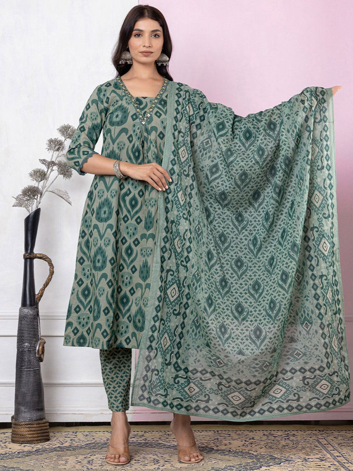 Varanga Women Printed Regular Thread Work Pure Cotton Kurta with Trousers & With Dupatta